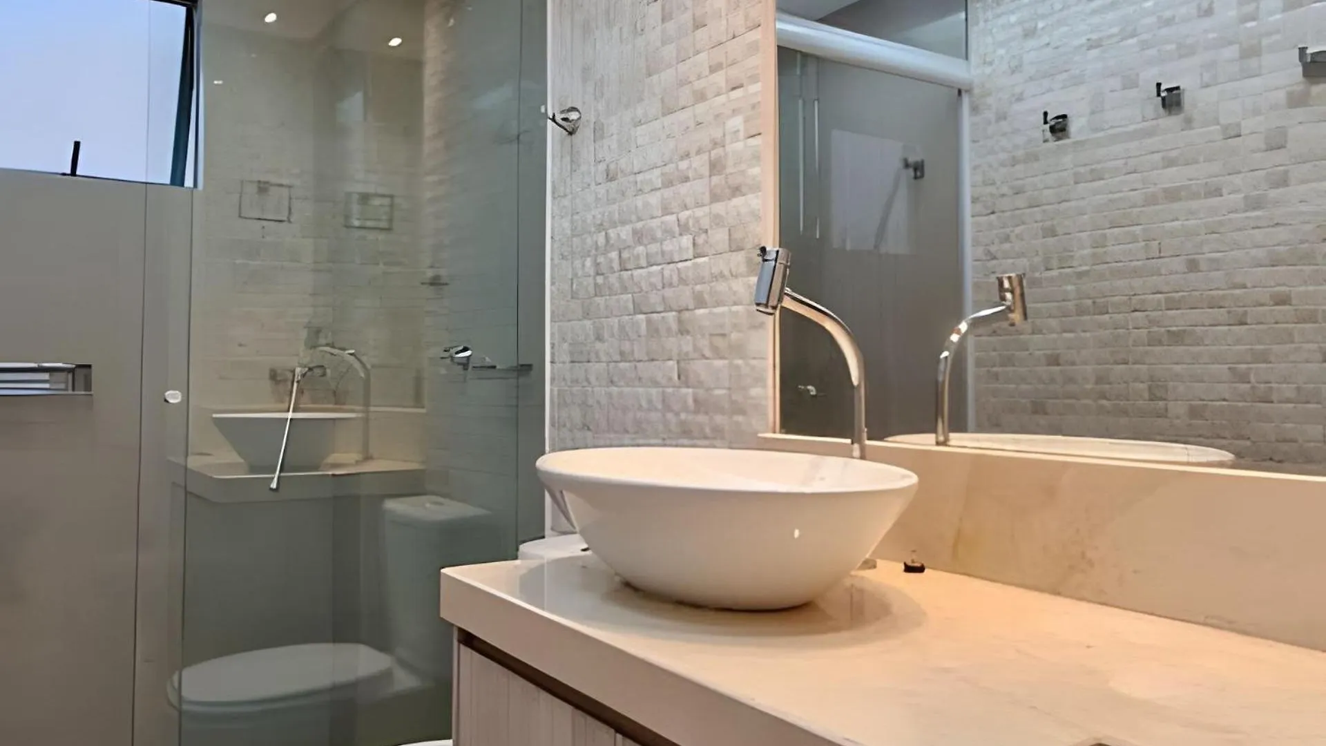 Appartamento Alto Padrao, 3 Vagas, 4 Suites, 100 Metros Praia Balneário Camboriú